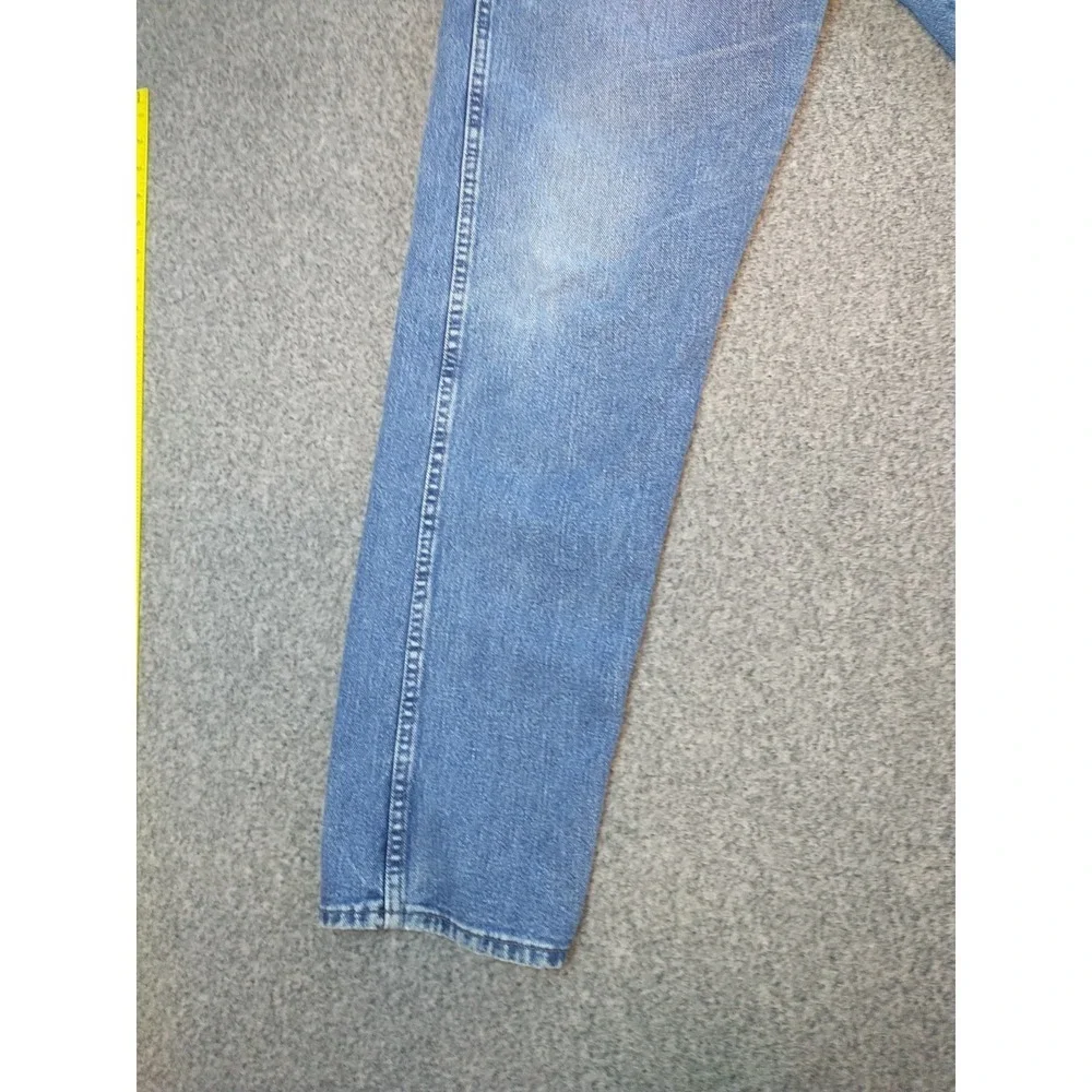 Wrangler Authentic Jeans Mens 36x32 Medium Wash Straight Leg Made in USA 97601MD